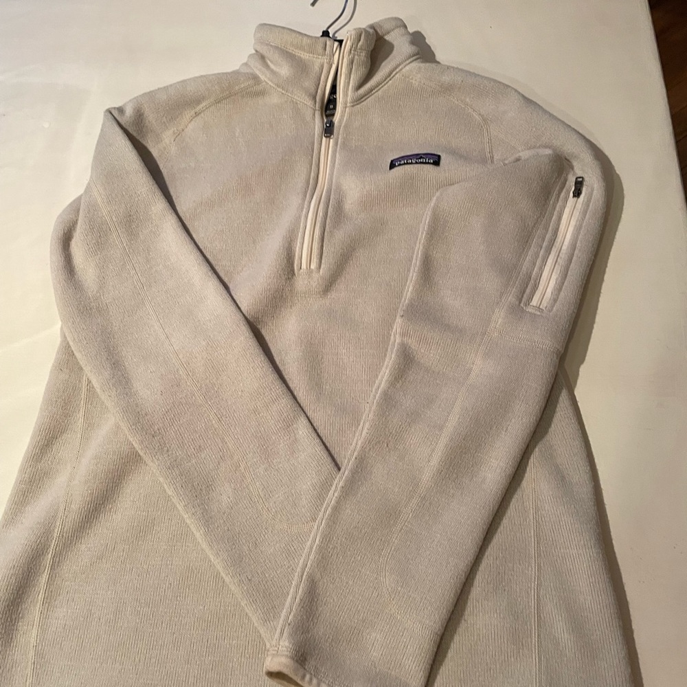 Patagonia half zip sweater